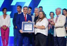 Llaryora en la Mediterránea: «Acompañamos el cambio, pero defendiendo a los cordobeses»