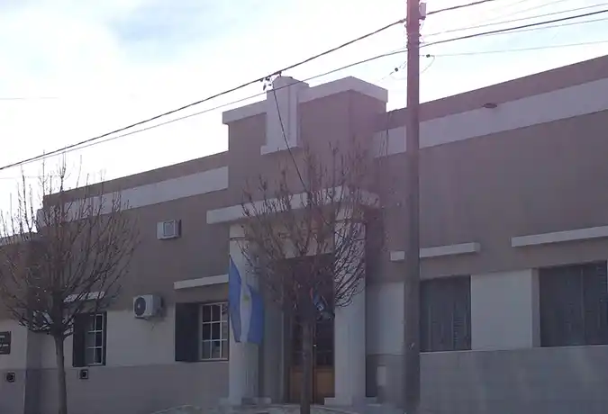 La pregunta es:  Cómo se va a financiar la Municipalidad de Hernando cuando ya no queden más activos para vender?